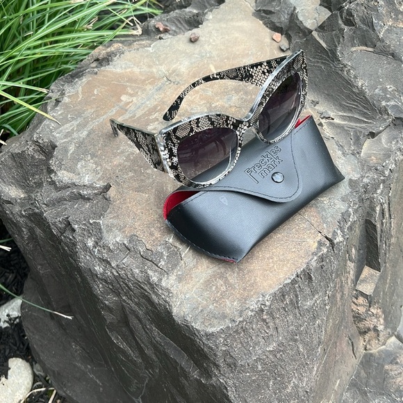 * Freckles Mark Snakeskin Sunglasses - Picture 2 of 3